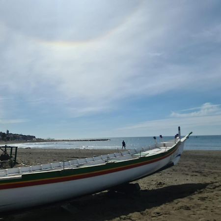 Apartamento Cerca De La Playa Appartement Málaga Buitenkant foto